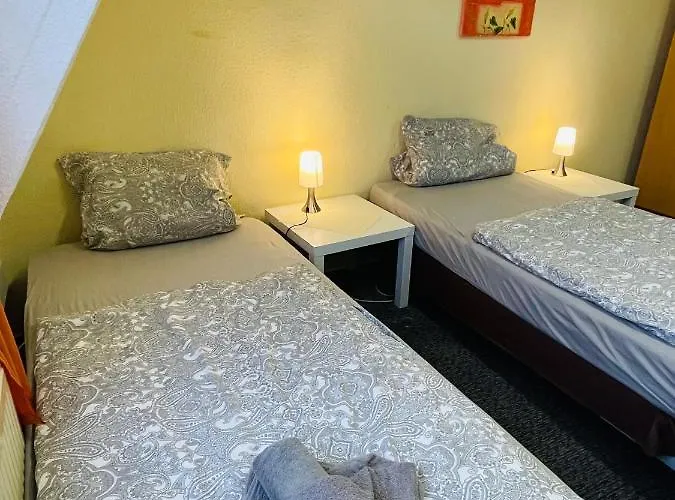 Monteur Domizil Und Erfurt