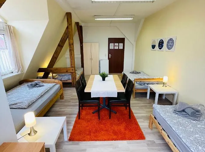 Monteur Domizil Und Erfurt